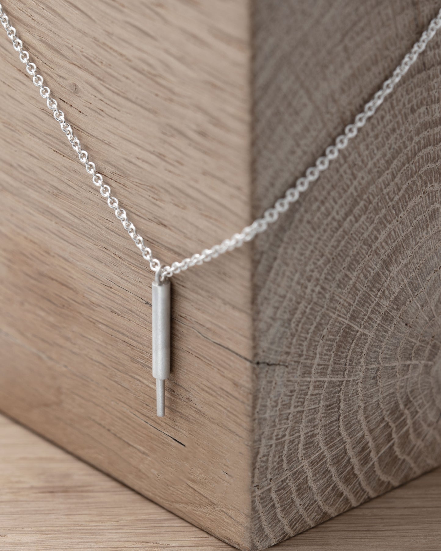 Minimalistic elegant necklace by AgJc