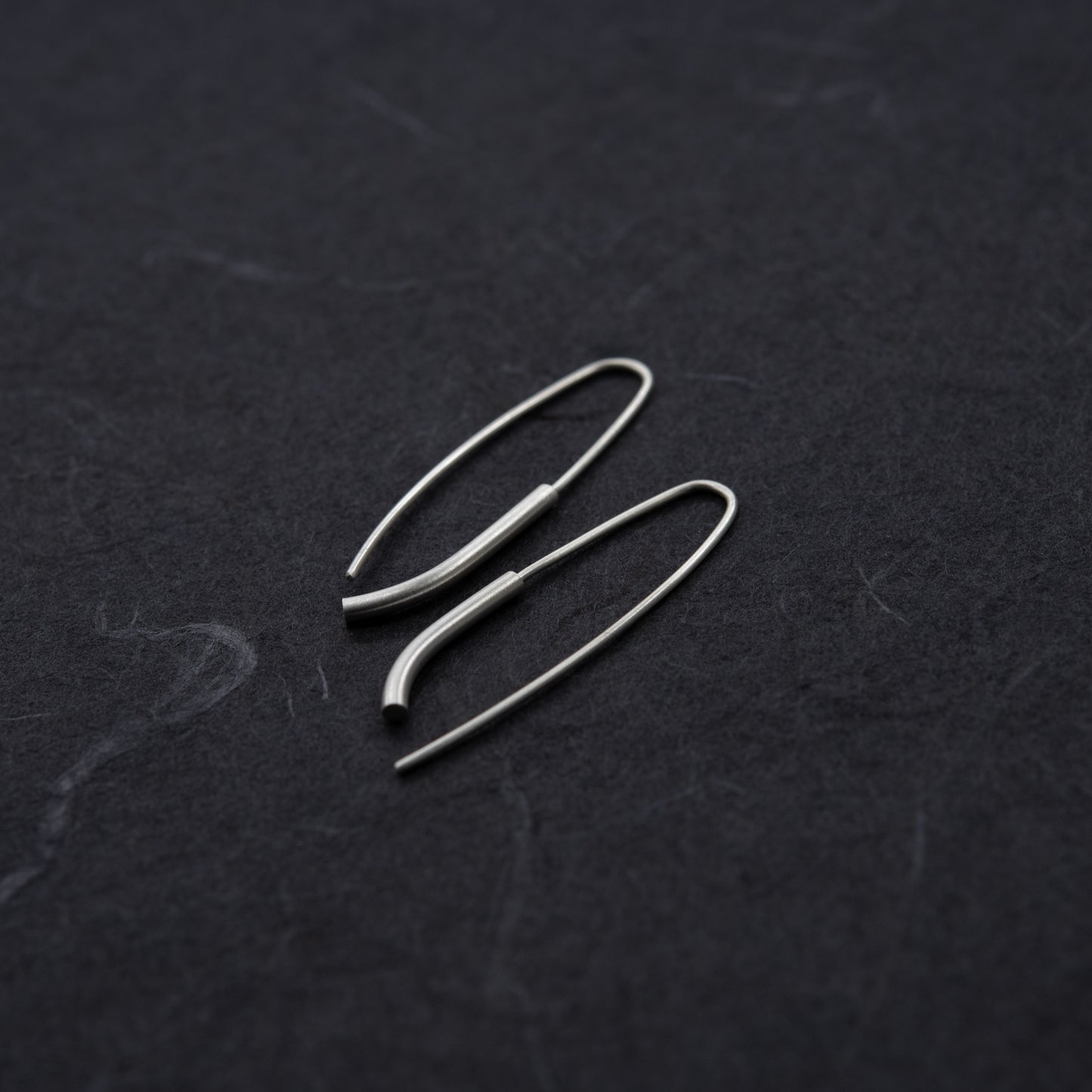 Boucles d'oreilles organiques asymétriques N°17