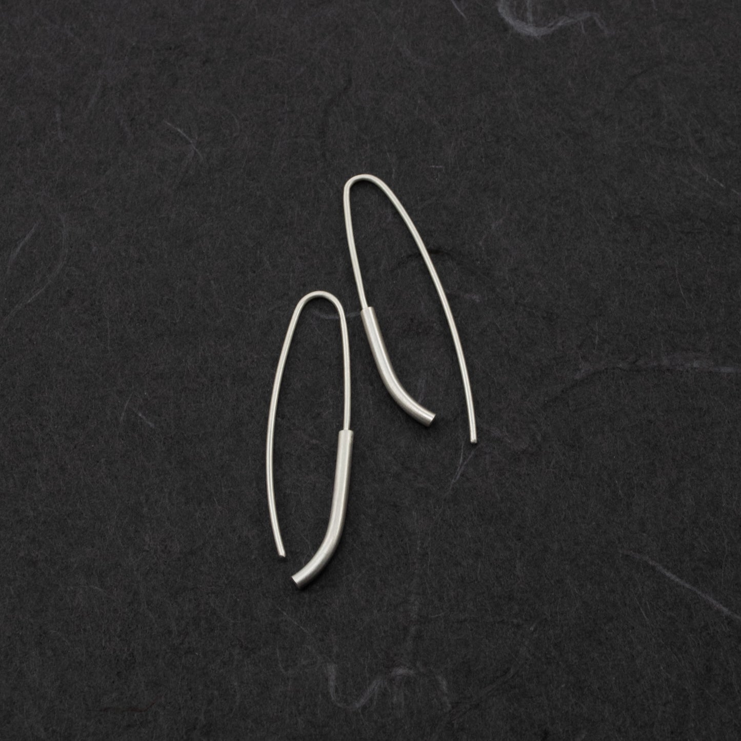 Boucles d'oreilles organiques asymétriques N°17
