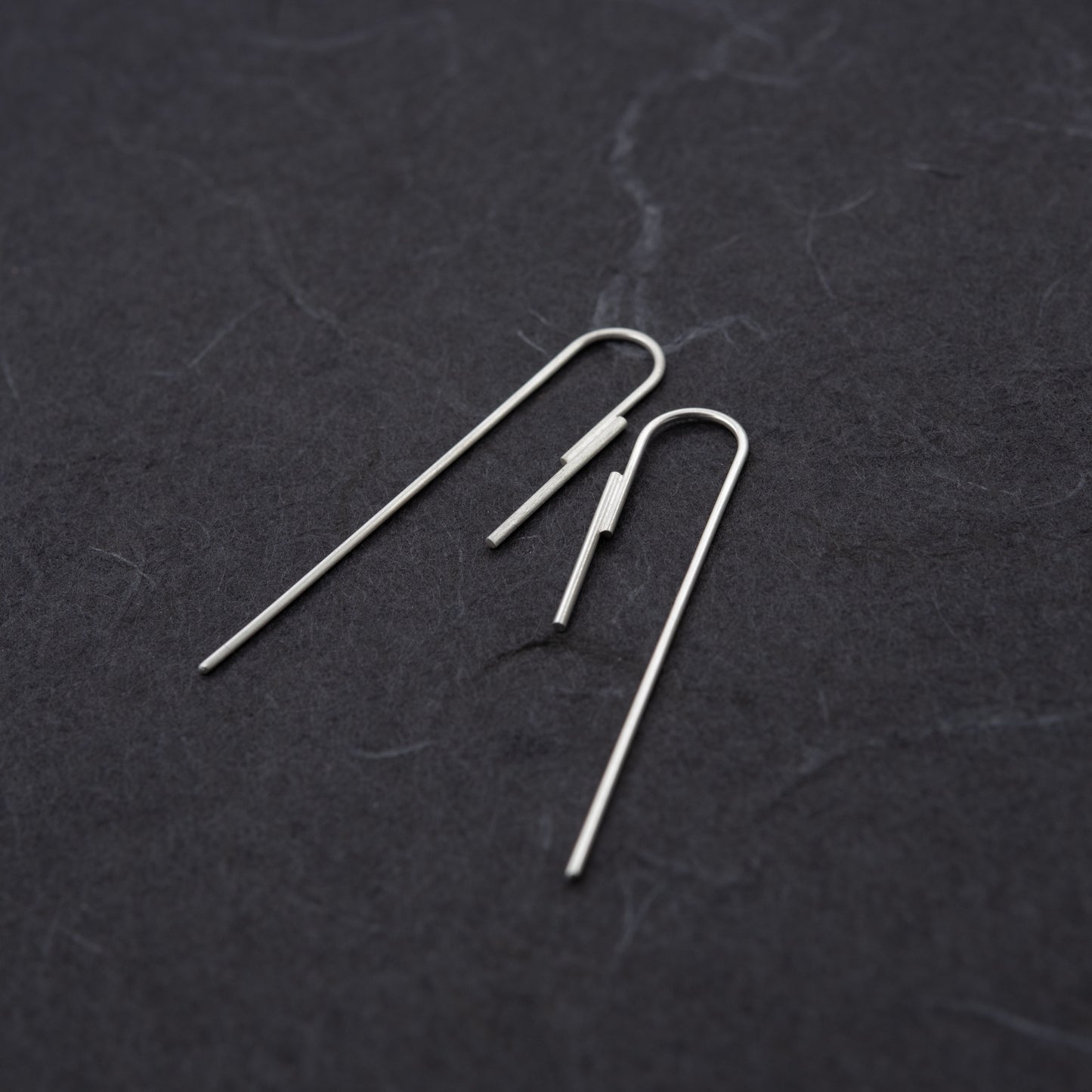 Boucles d'oreilles minimalistes pendantes N°19