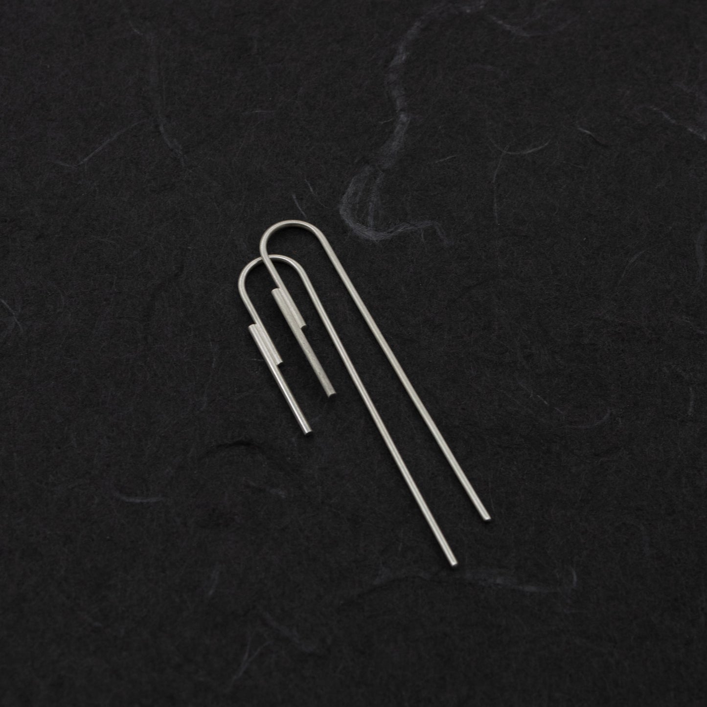 Boucles d'oreilles minimalistes pendantes N°19