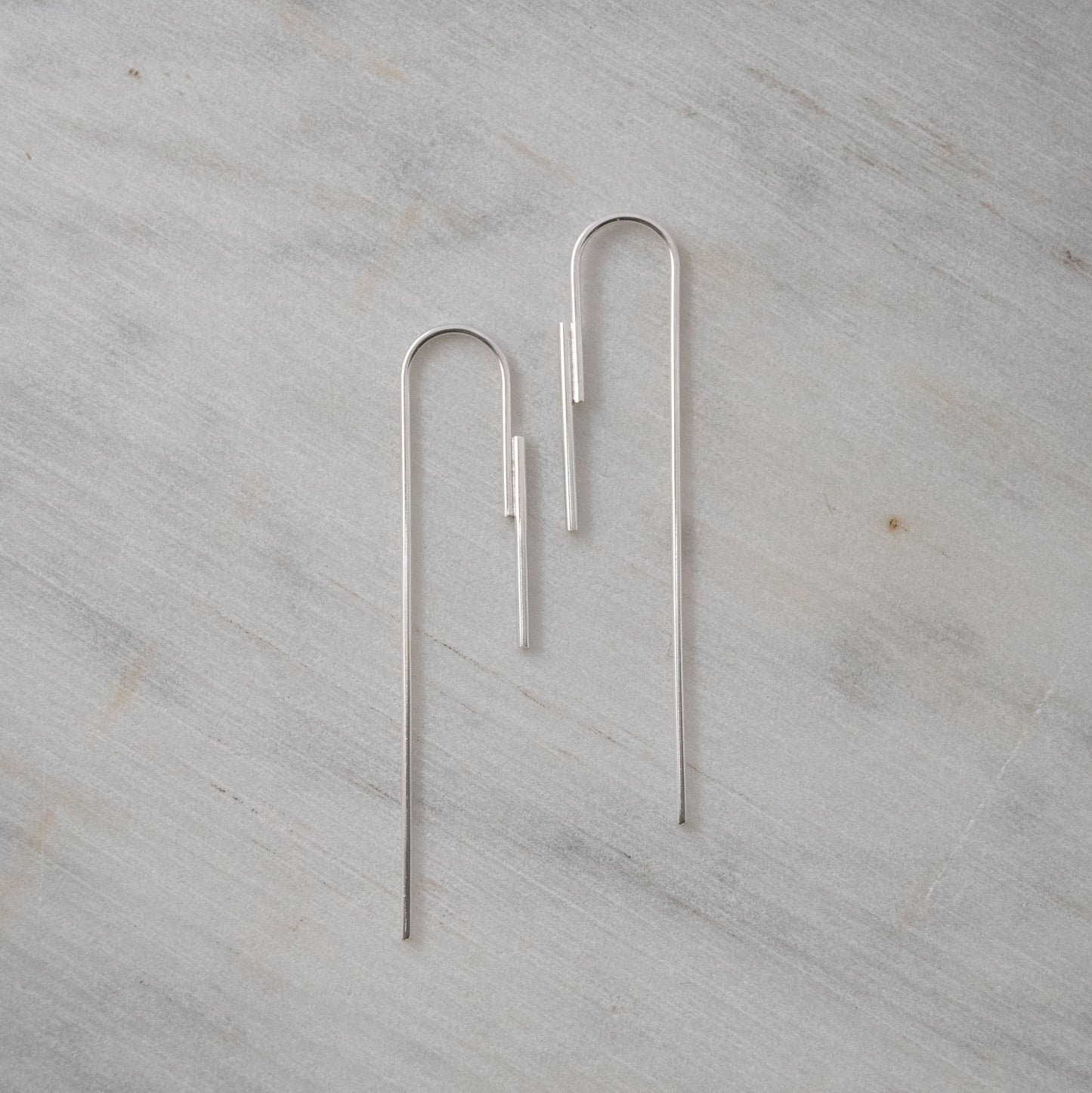 Boucles d'oreilles minimalistes pendantes N°19