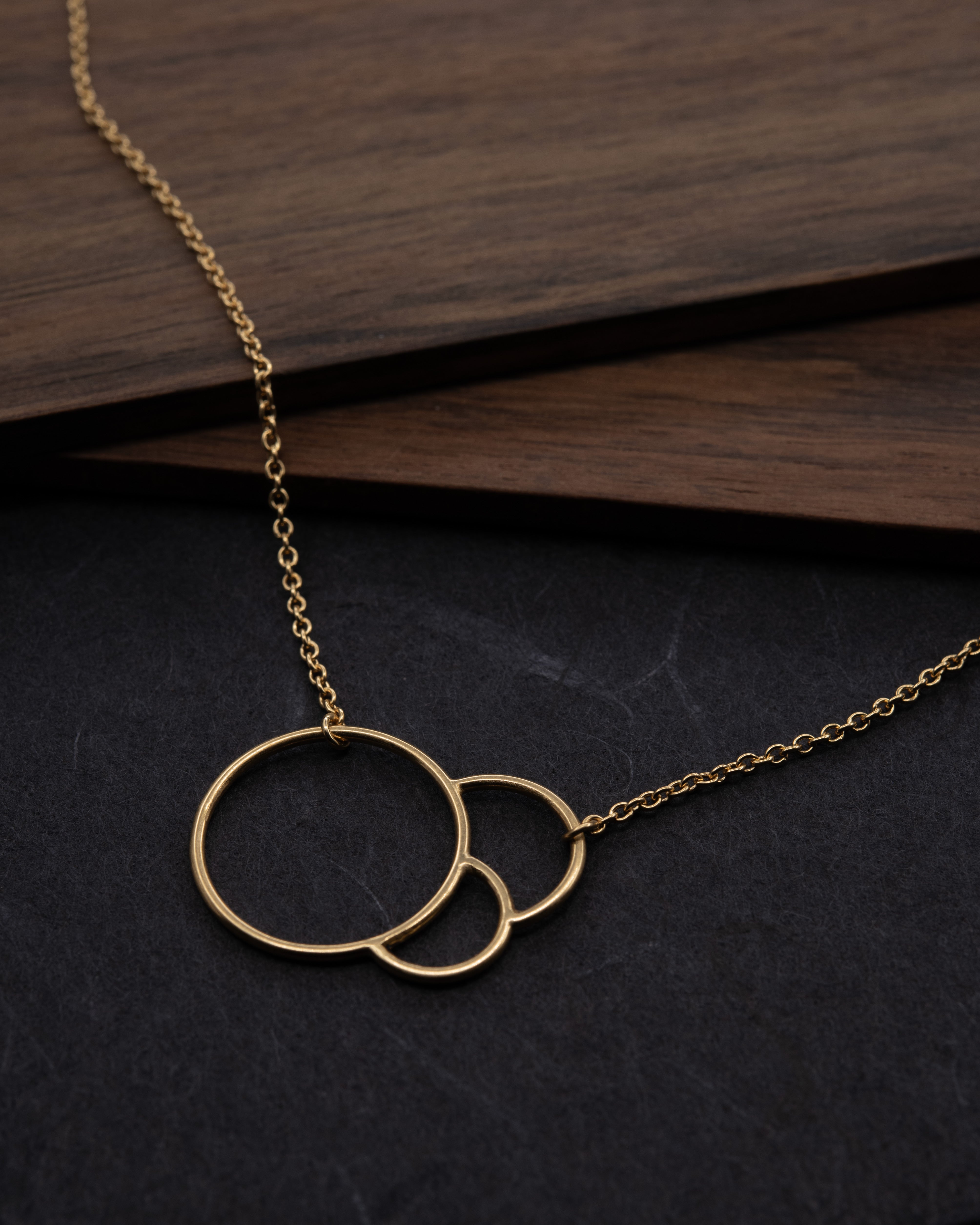 Gold Vermeil Interlaced Circles Necklace – Minimalist Handmade 
