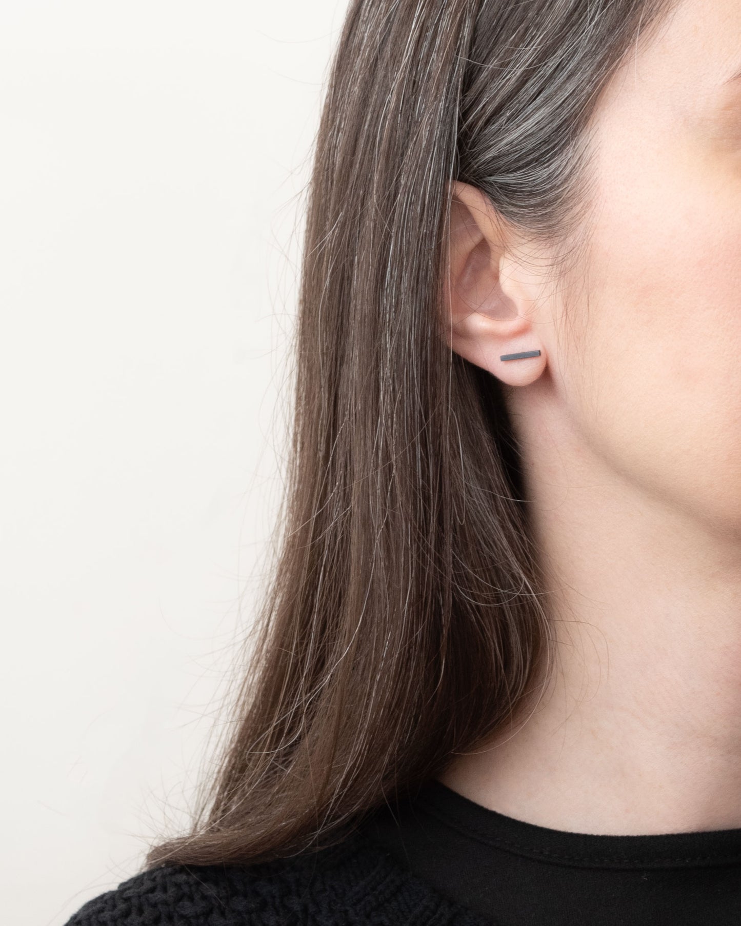 Mistmached pair of bar earrings N°27