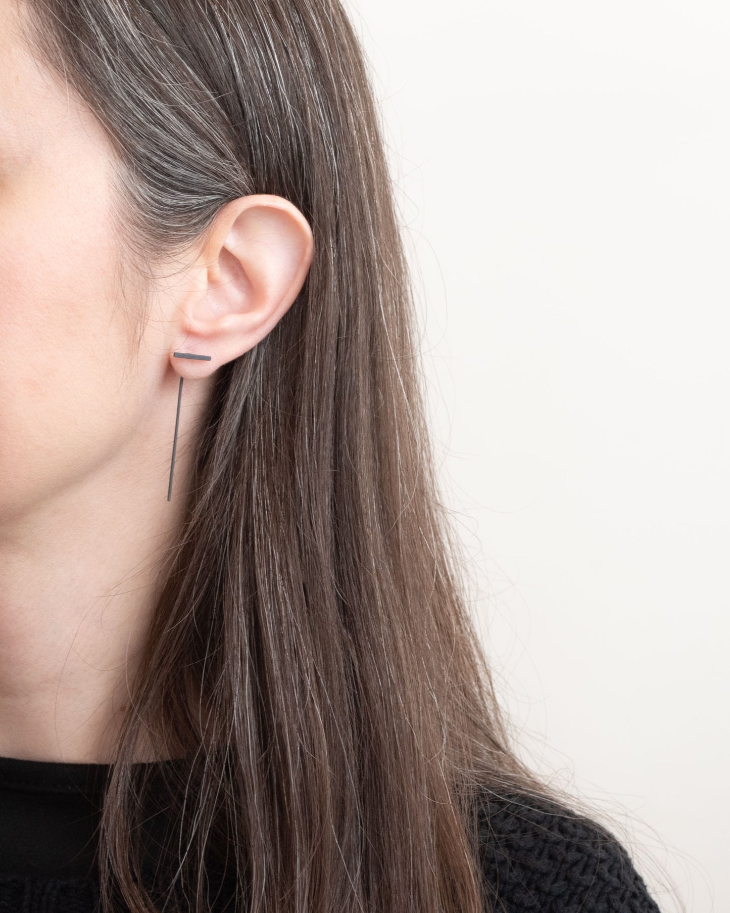 Mistmached pair of bar earrings N°27
