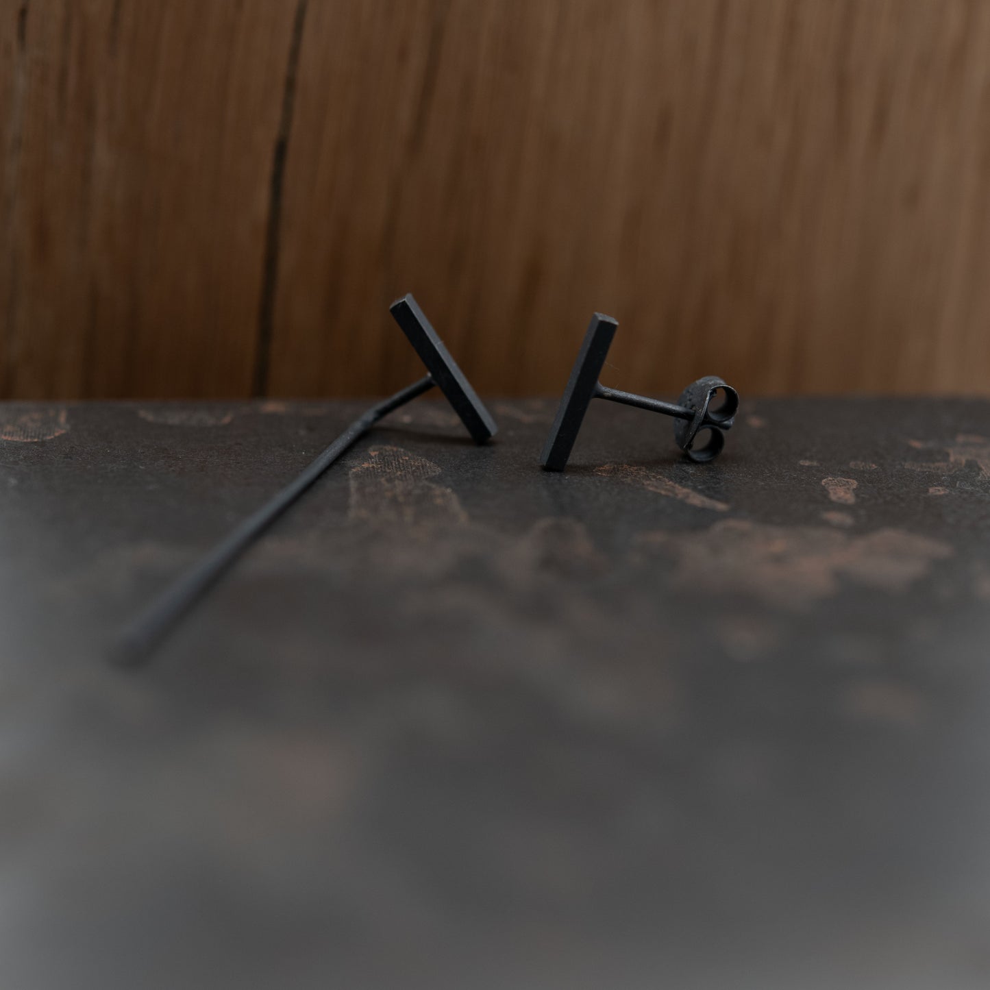 Mistmached pair of bar earrings N°27