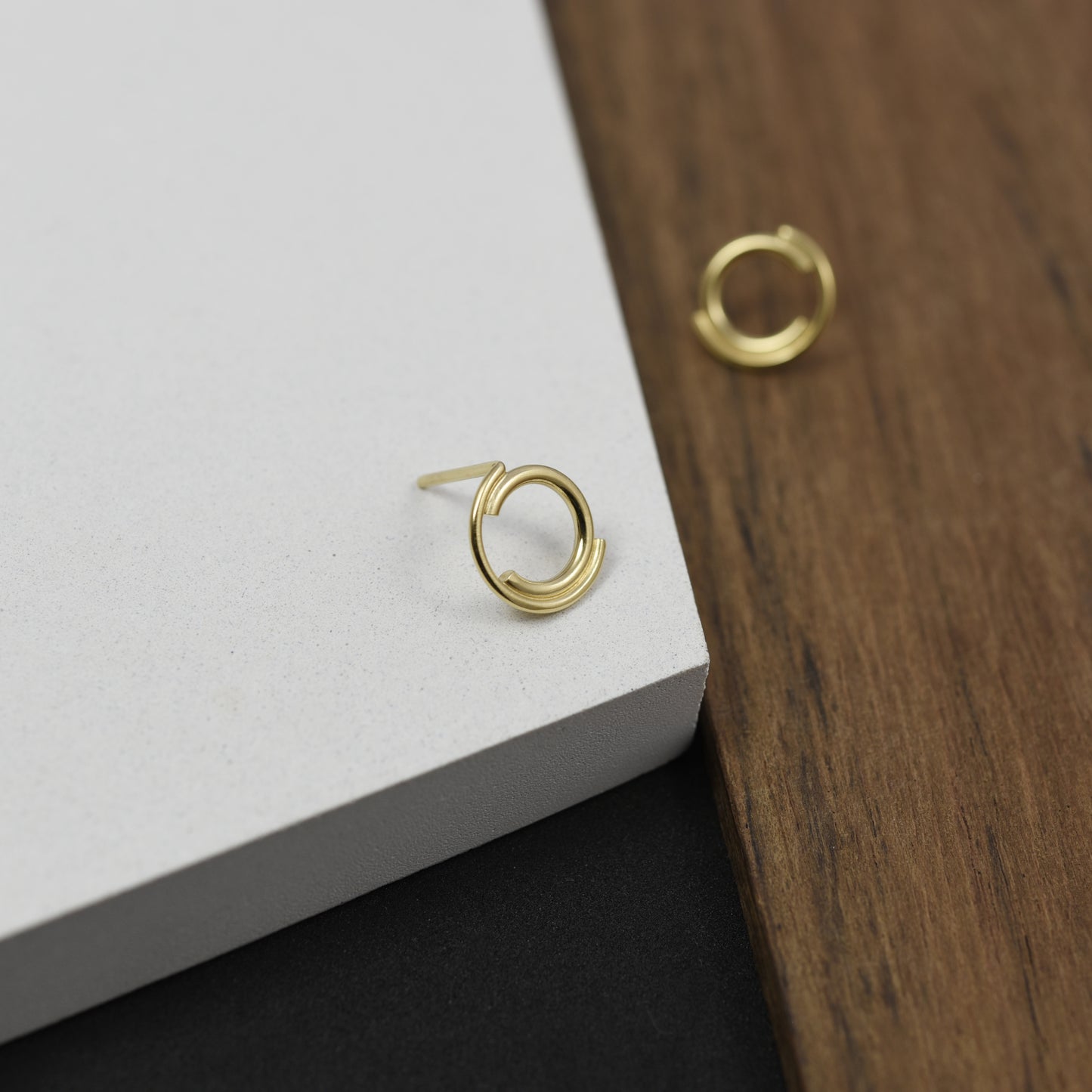 Unique gold plated silver stud earrings N°9