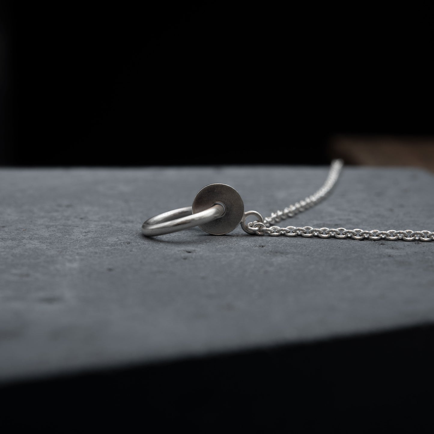 Long necklace with pendant | Circle and Dot N°17