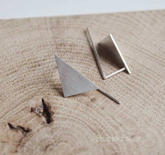 Boucles d'oreilles traversantes triangle N°8 en argent ou vermeil or