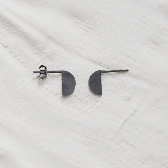 Half moon stud earrings N°37 AgJc Oxidized - 1