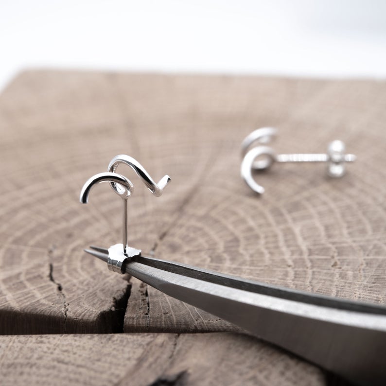 Boucle d'oreille spirale torsadée N°1