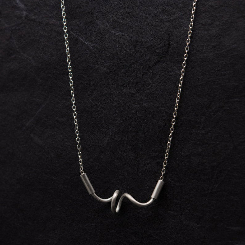 Twisted pendant necklace in silver N°5