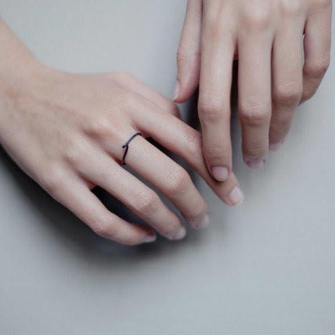 Minimalist twisted ring N°8 AgJc - 1