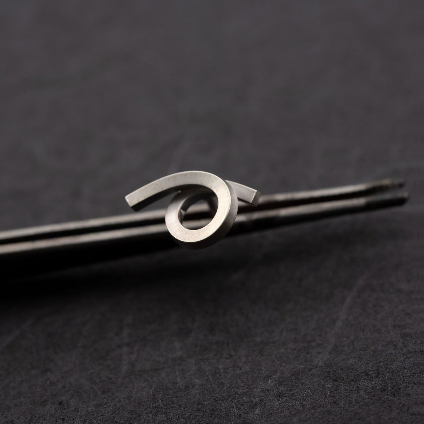 Brooch open circle AgJc