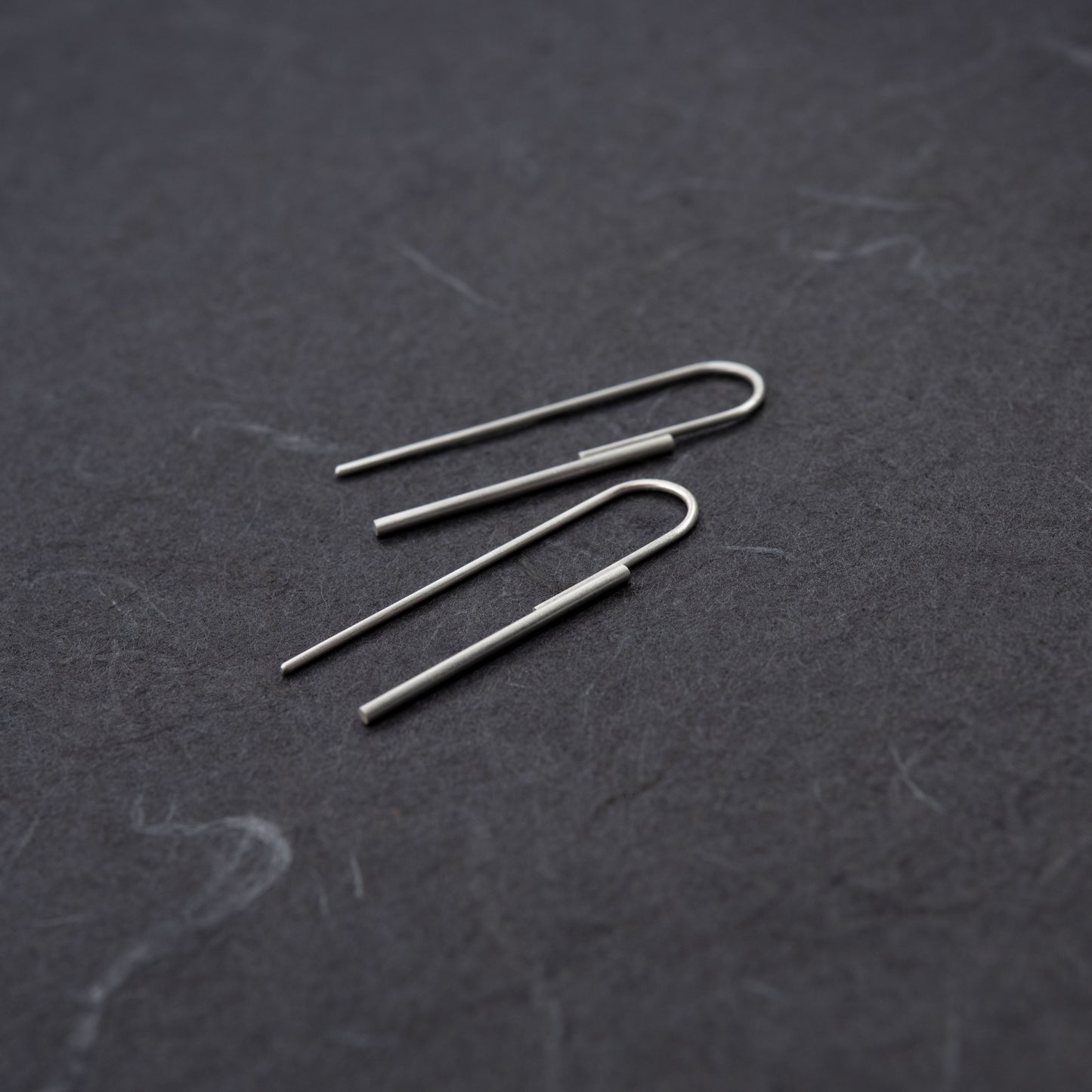 Boucles d'oreilles minimalistes pendantes N°18