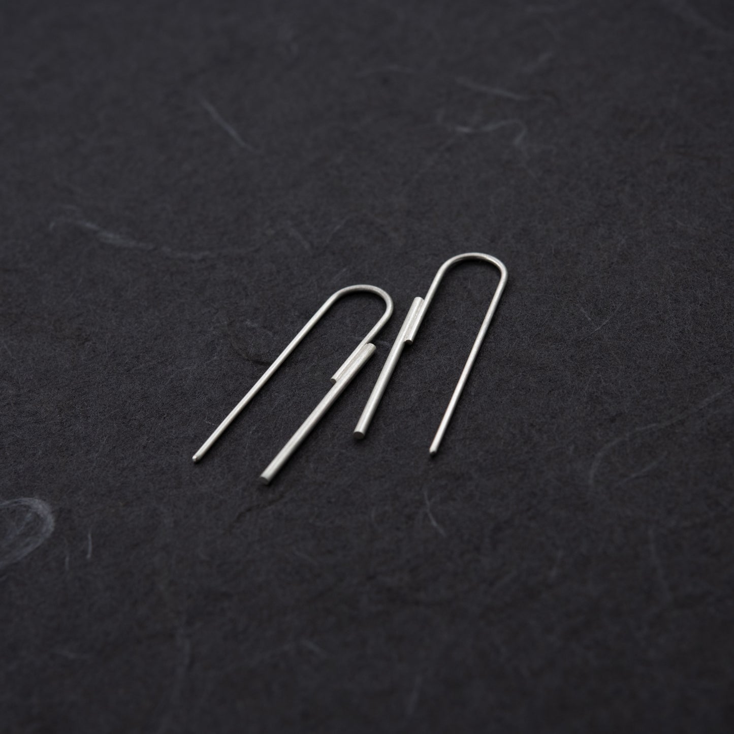 Boucles d'oreilles minimalistes pendantes N°18