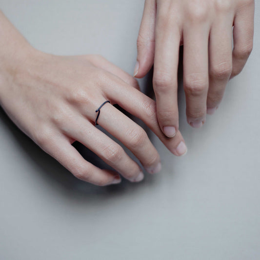 Minimalist twisted ring N°8 AgJc  - 1