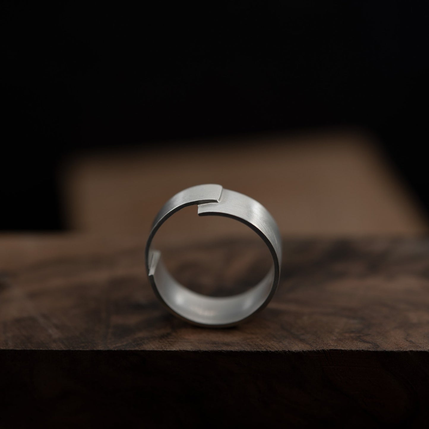 Wide band silver ring