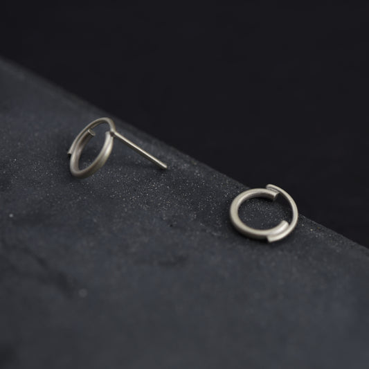 Concentric circles studs N°1
