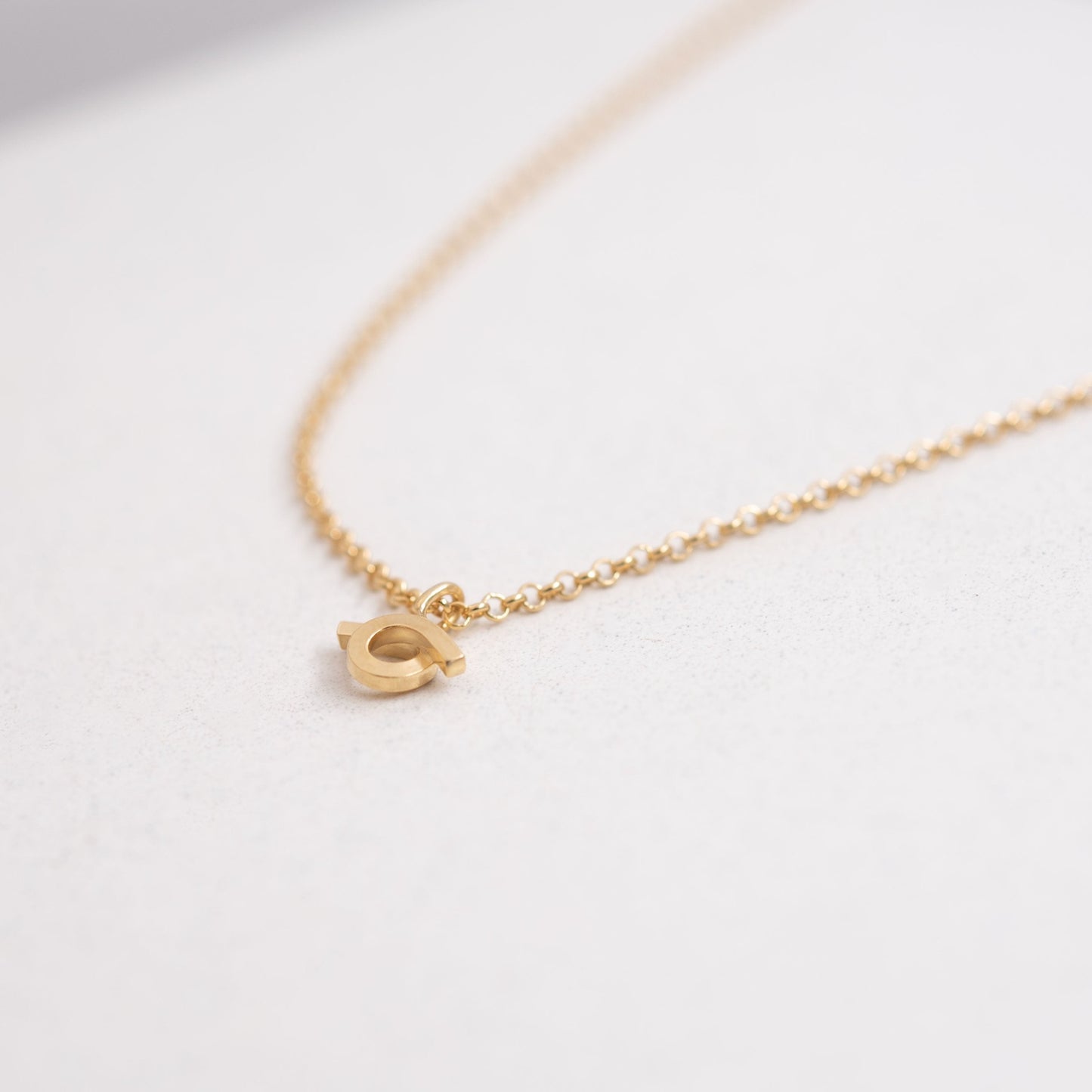 Small open circle pendant necklace N°10 in gold plated silver
