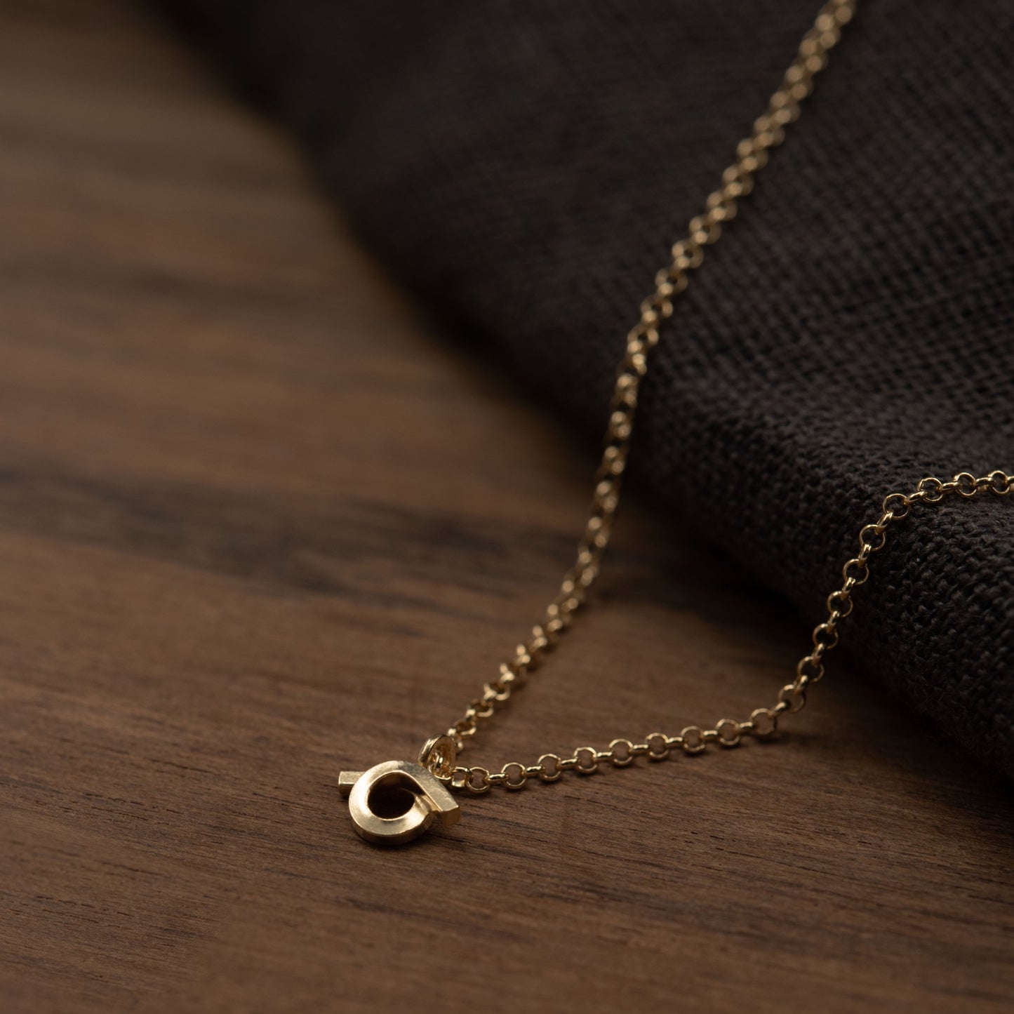 Small open circle pendant necklace N°10 in gold plated silver