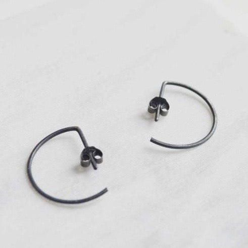 Black line hoop earrings N°7 AgJc Oxidized - 1