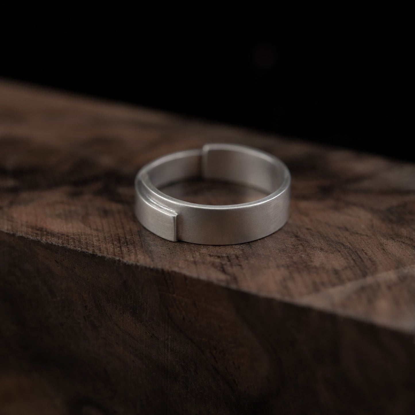 Thin wide band silver ring N°22